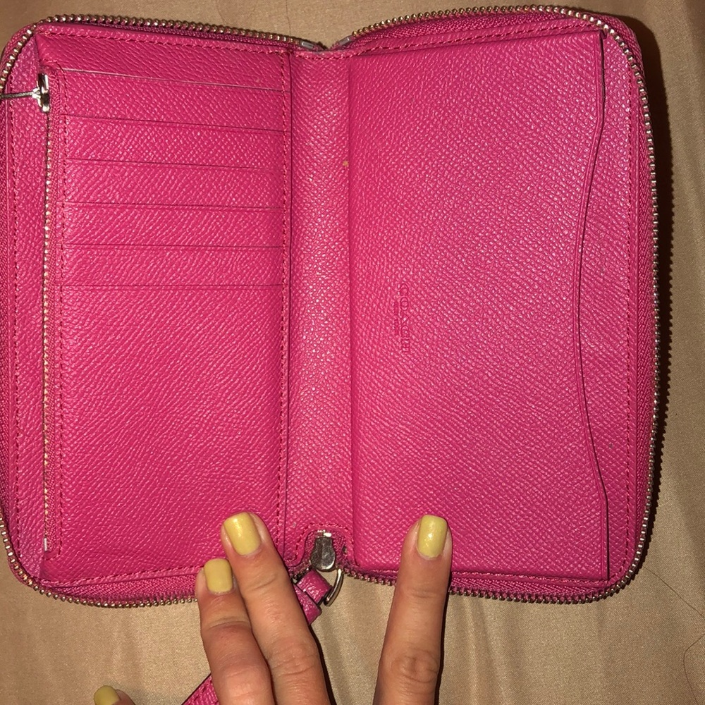 Coach Wallet - Picture 4 of 5